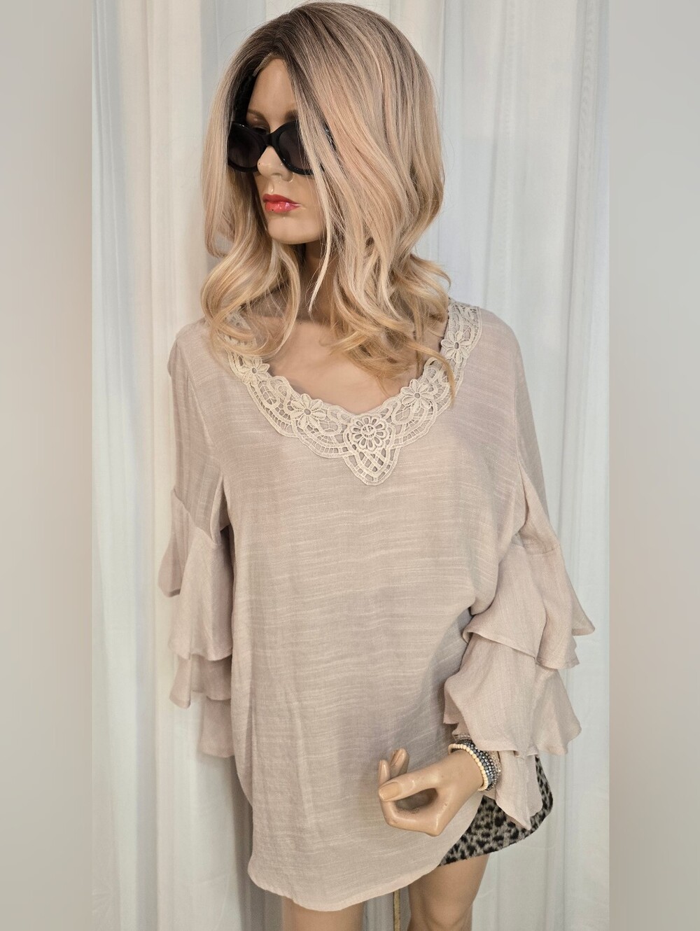 Spense Cream Lace-Trim Ruffle Sleeve Tunic